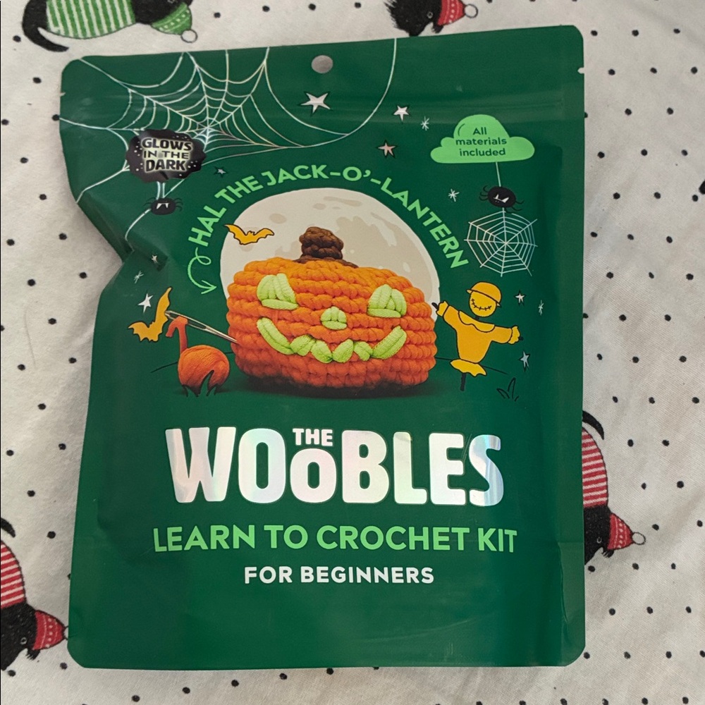 The Woobles Learn to Crochet Kit - Pumpkin Jack-O'-Lantern